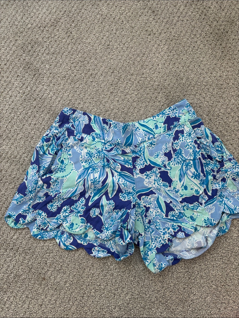 Lilly Pulitzer Navy and Aqua Floral Scalloped Shorts